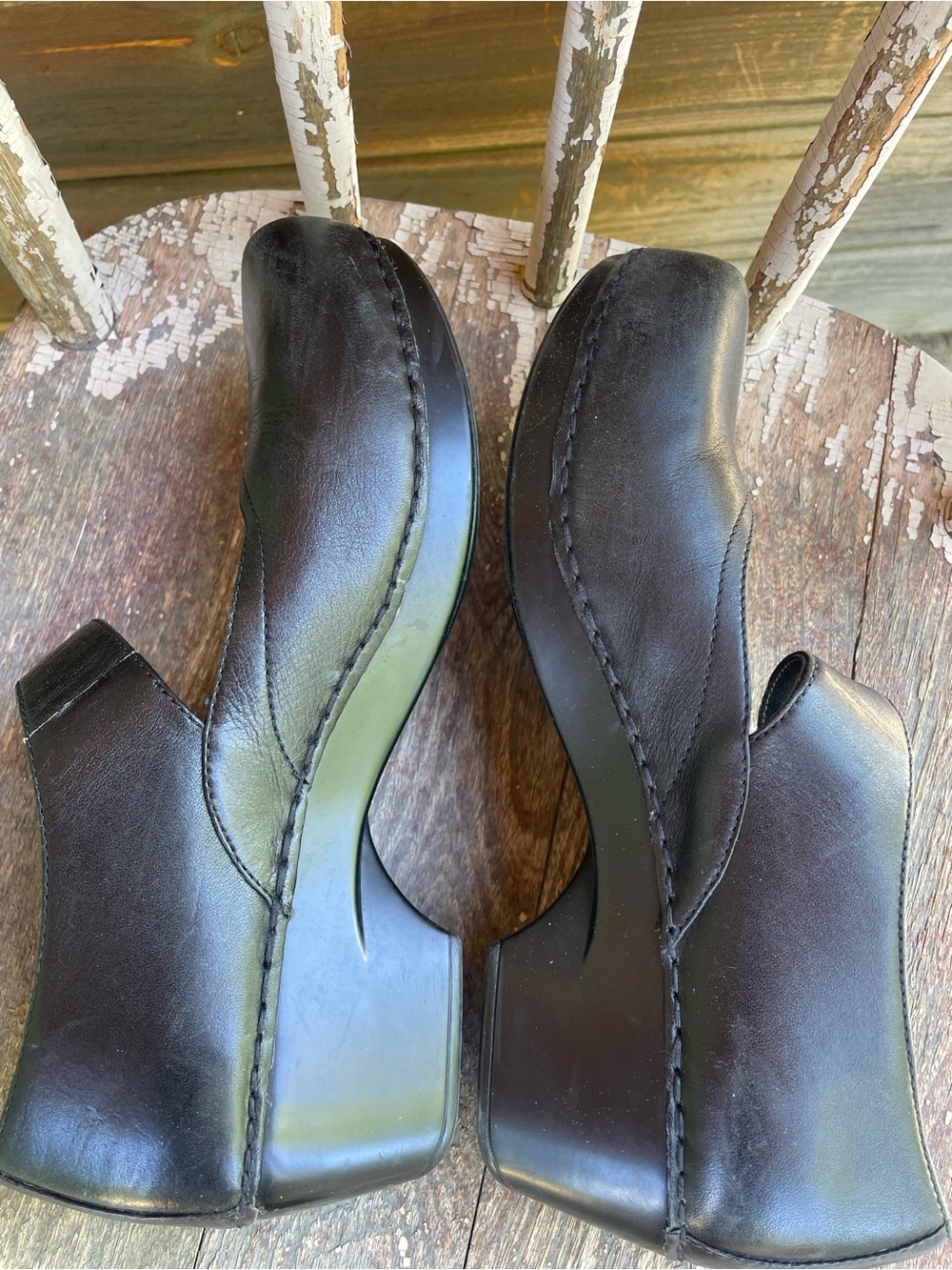 Women's Tandy Black Leather Mary Jane Heels - Picture 7 of 10